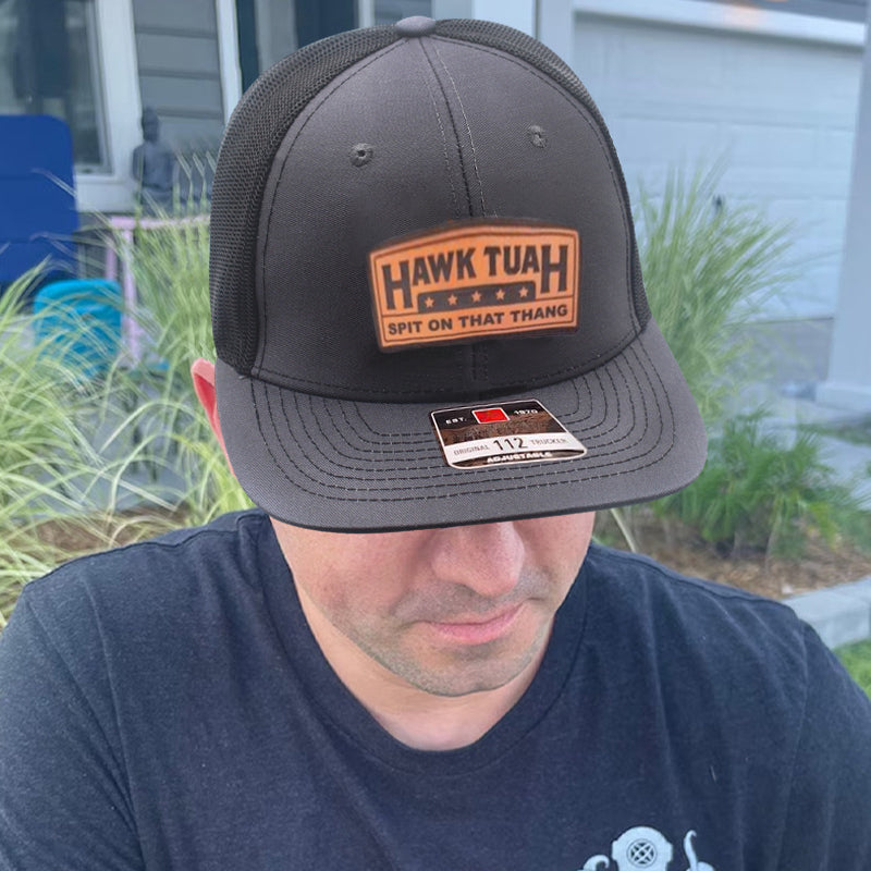 Snapback met Hawk Tuah-hoed
