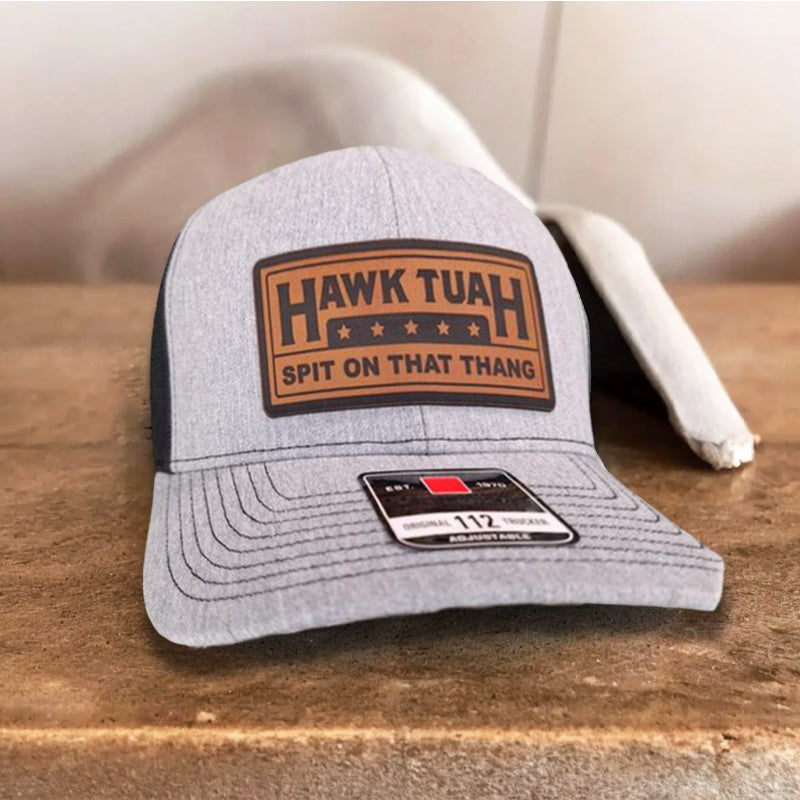 Snapback met Hawk Tuah-hoed
