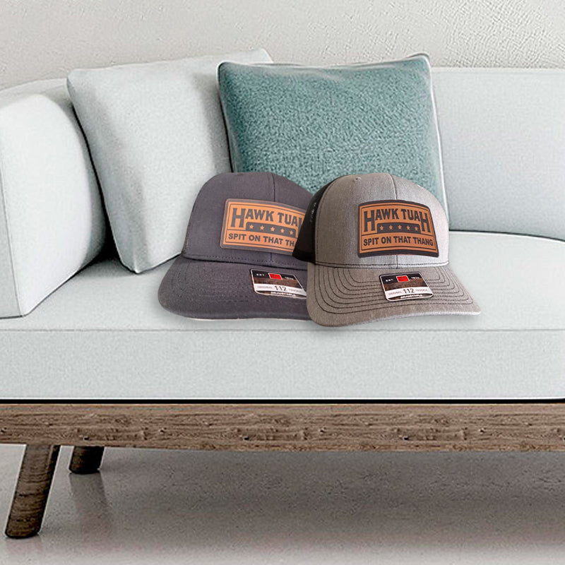 Snapback met Hawk Tuah-hoed